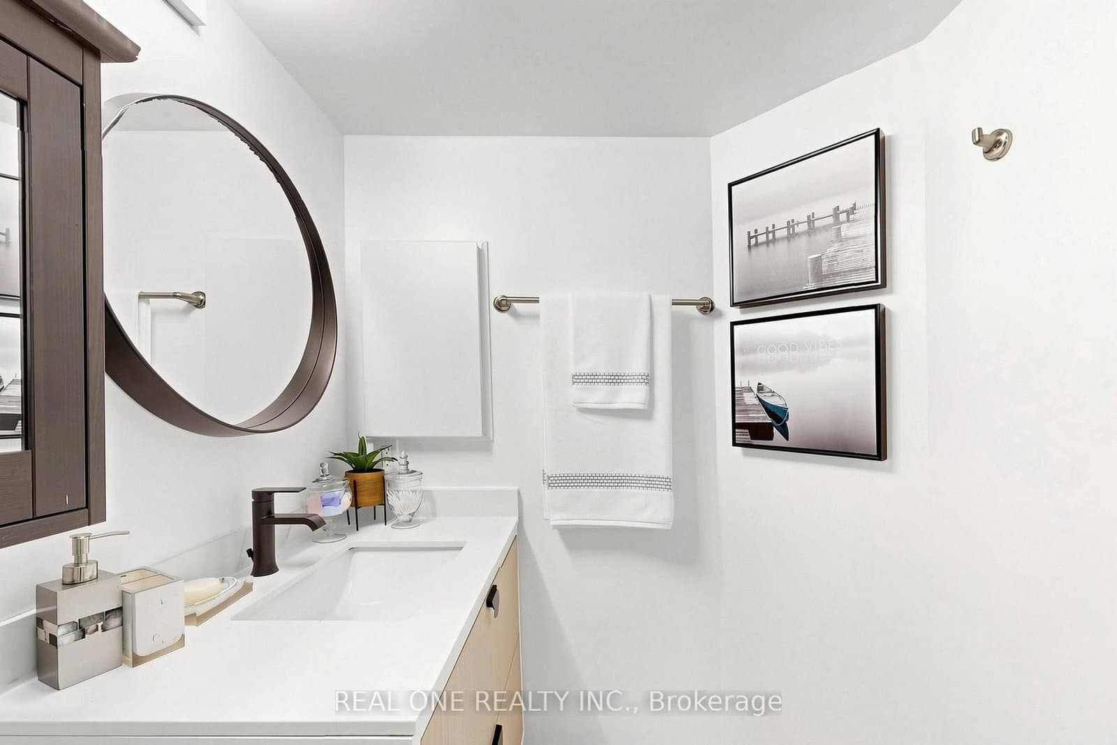 24 Wellesley Street W, Unit 306 thumbnail 38