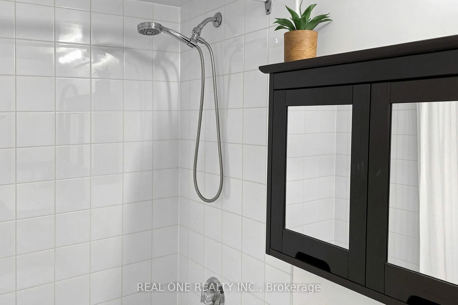 24 Wellesley Street W, Unit 306 thumbnail 40