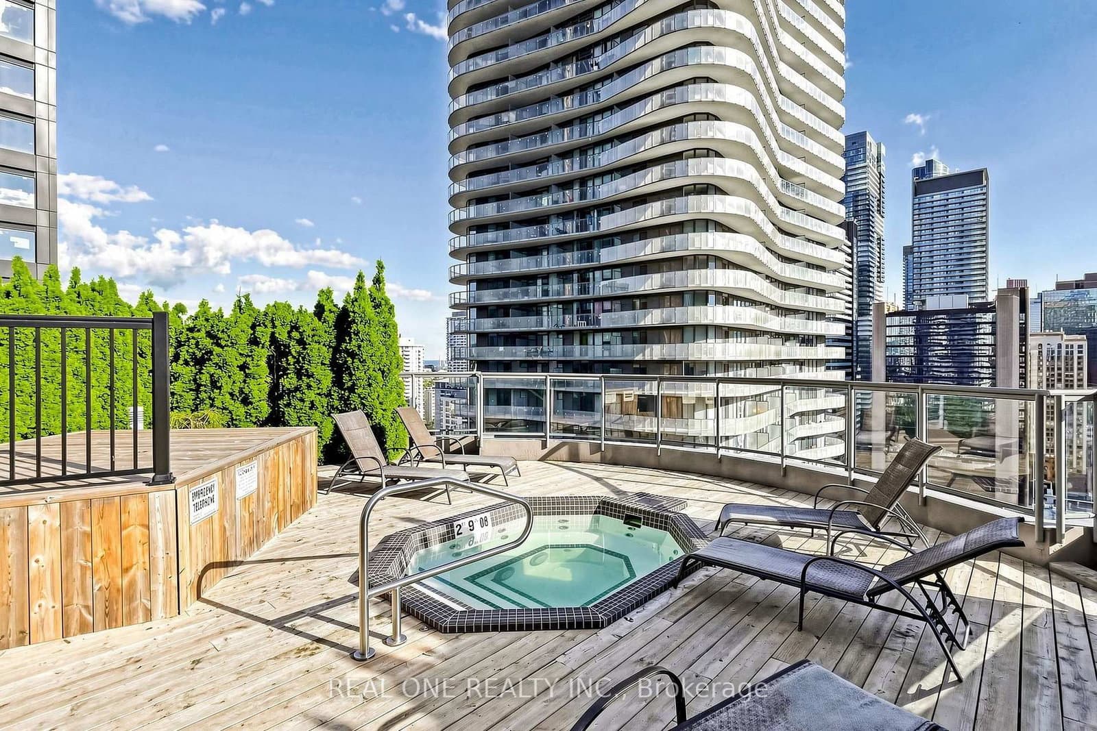 24 Wellesley Street W, Unit 306 thumbnail 47
