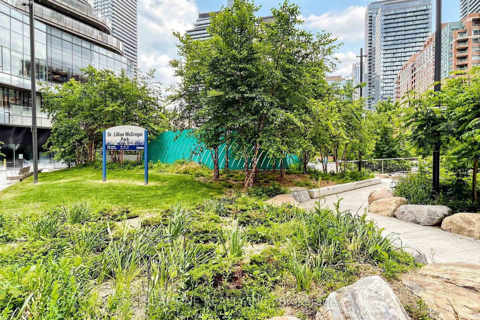 24 Wellesley Street W, Unit 306 thumbnail 49