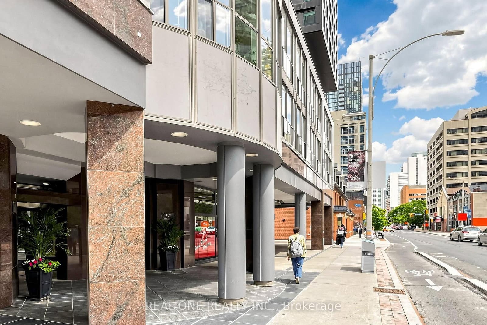 24 Wellesley Street W, Unit 306 thumbnail 5