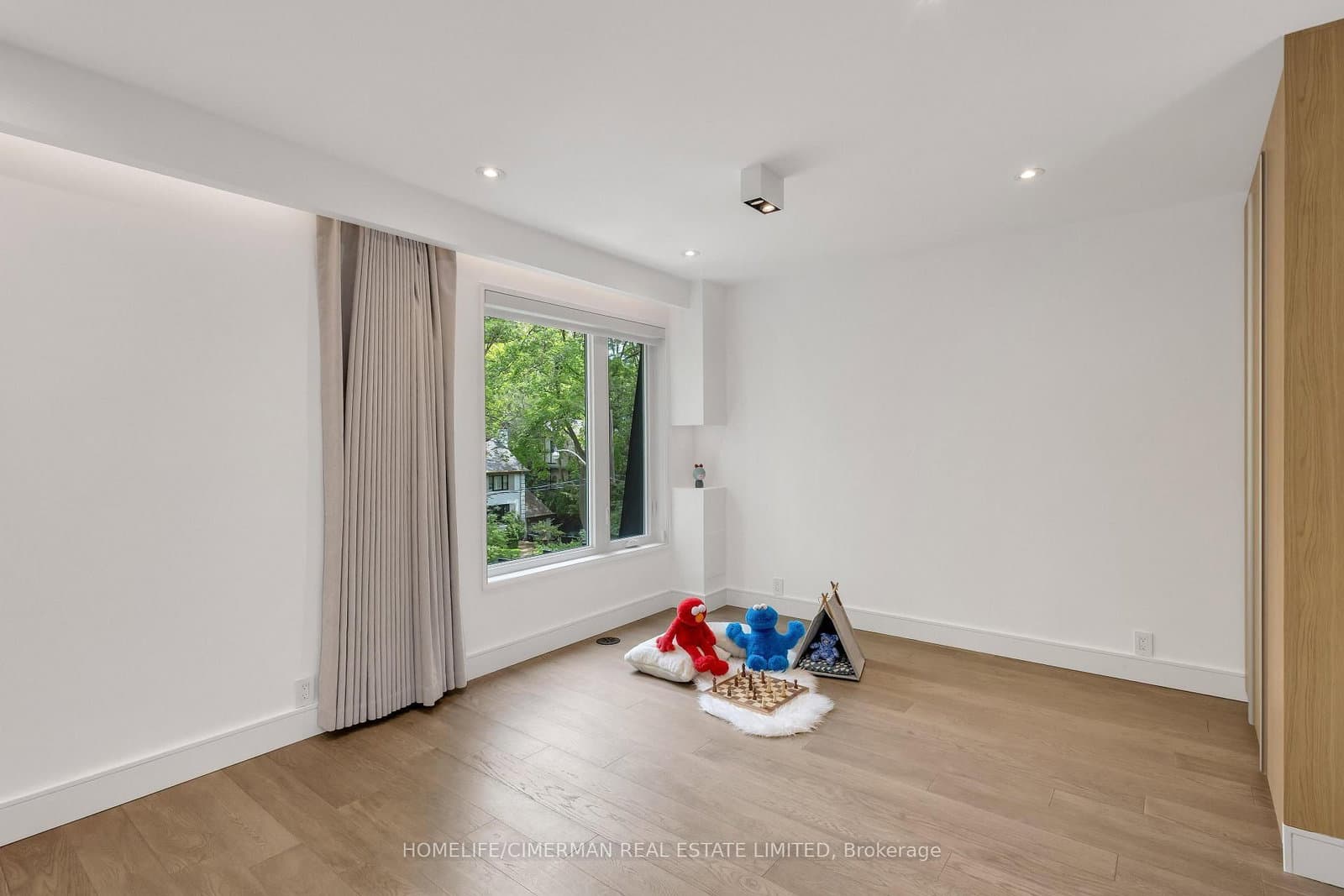 124 Lyndhurst Avenue thumbnail 27