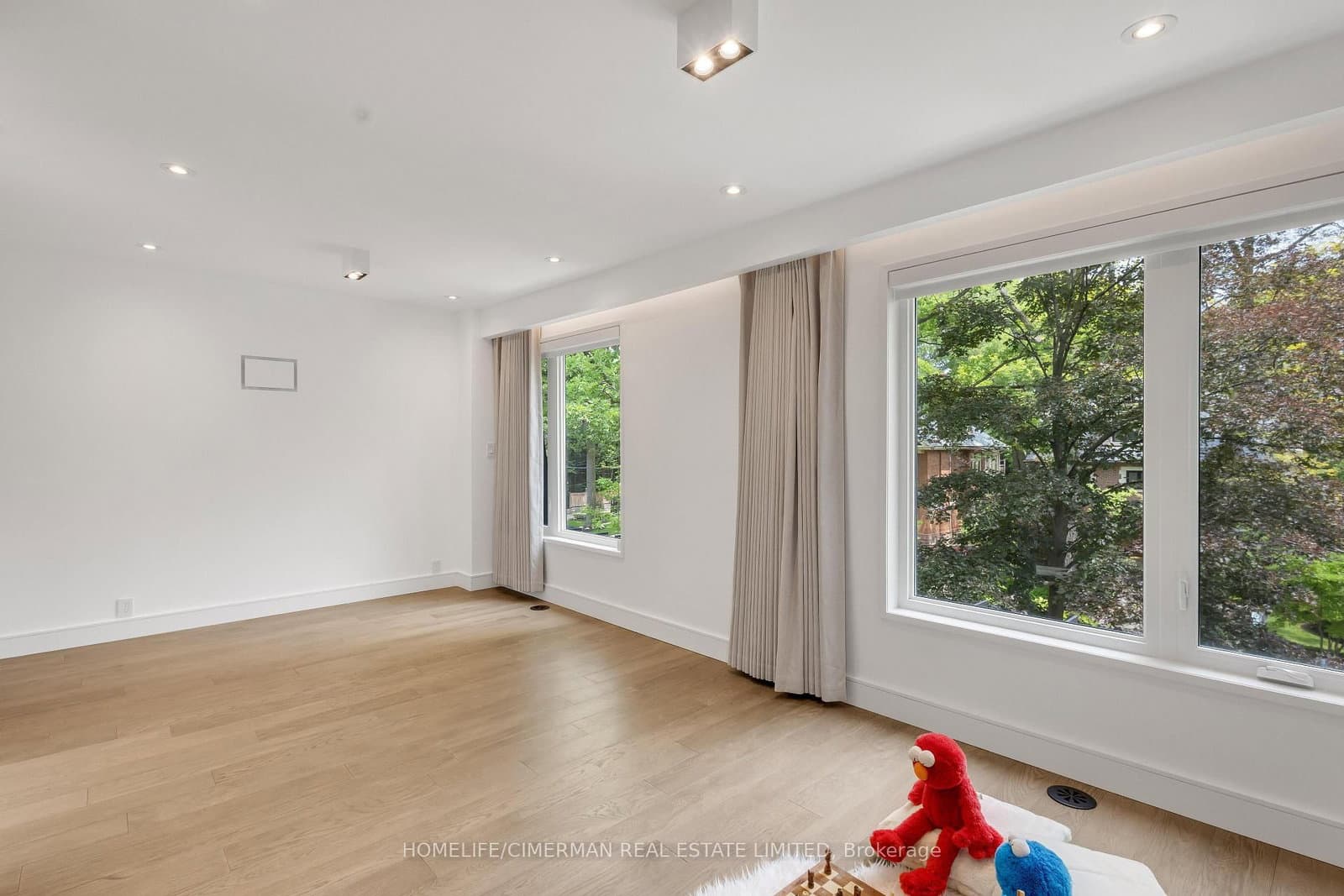 124 Lyndhurst Avenue thumbnail 28