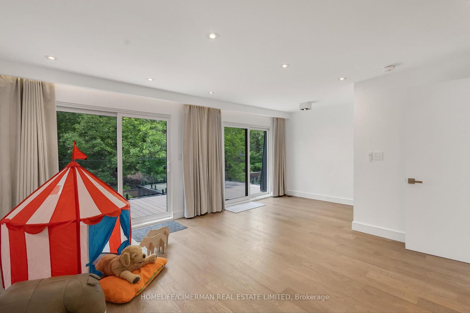 124 Lyndhurst Avenue thumbnail 30