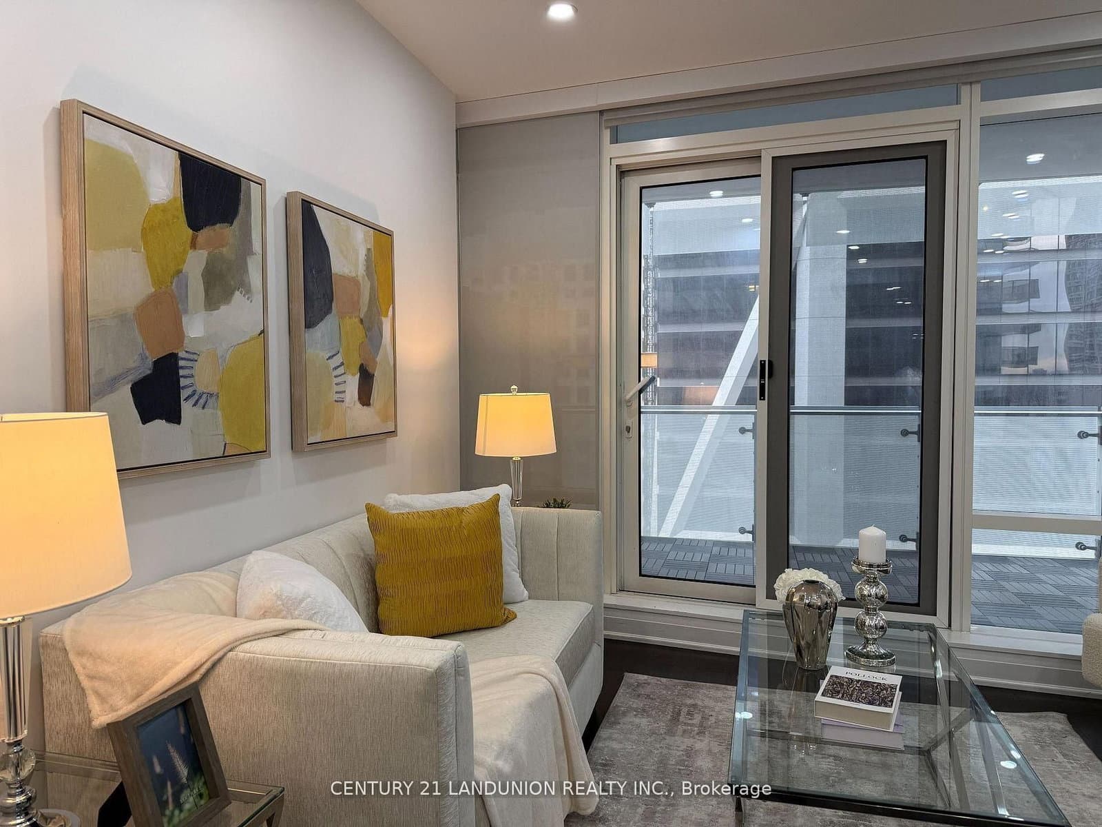 1 Bloor Street E, Unit 1508 thumbnail 12