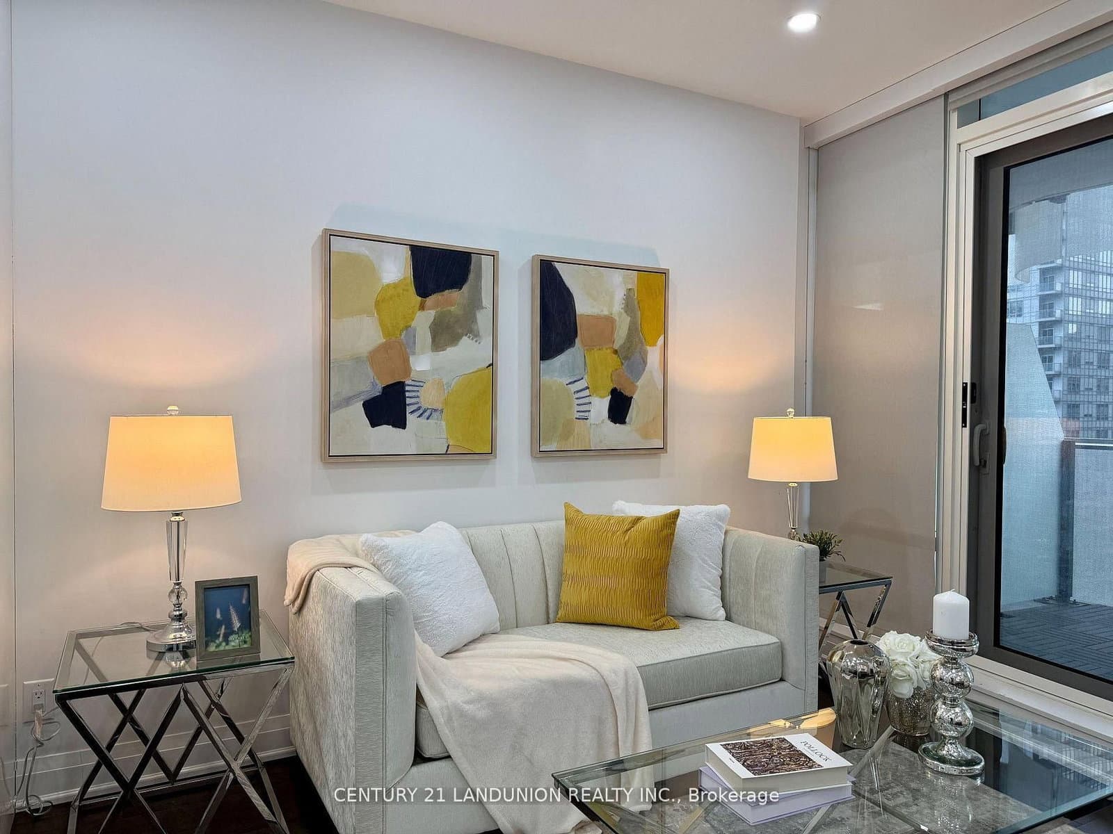 1 Bloor Street E, Unit 1508 thumbnail 13