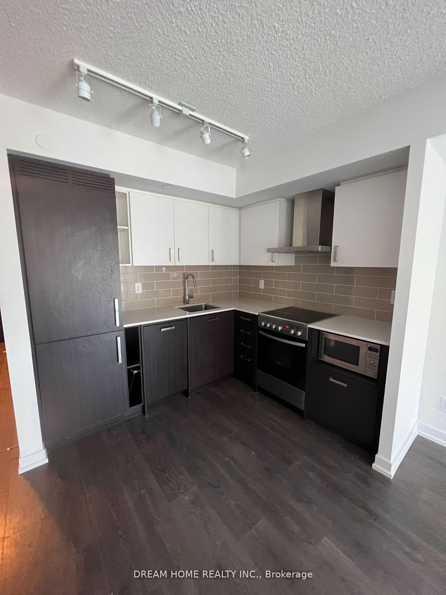 125 redpath Avenue, Unit 1407 thumbnail 3