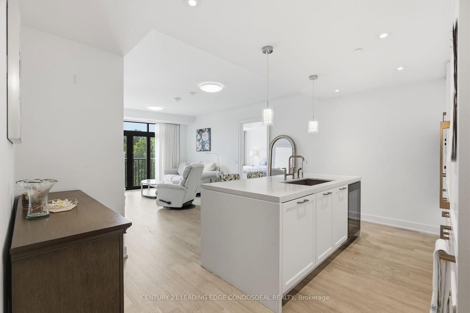 1 Strathgowan Avenue, Unit 503 thumbnail 7