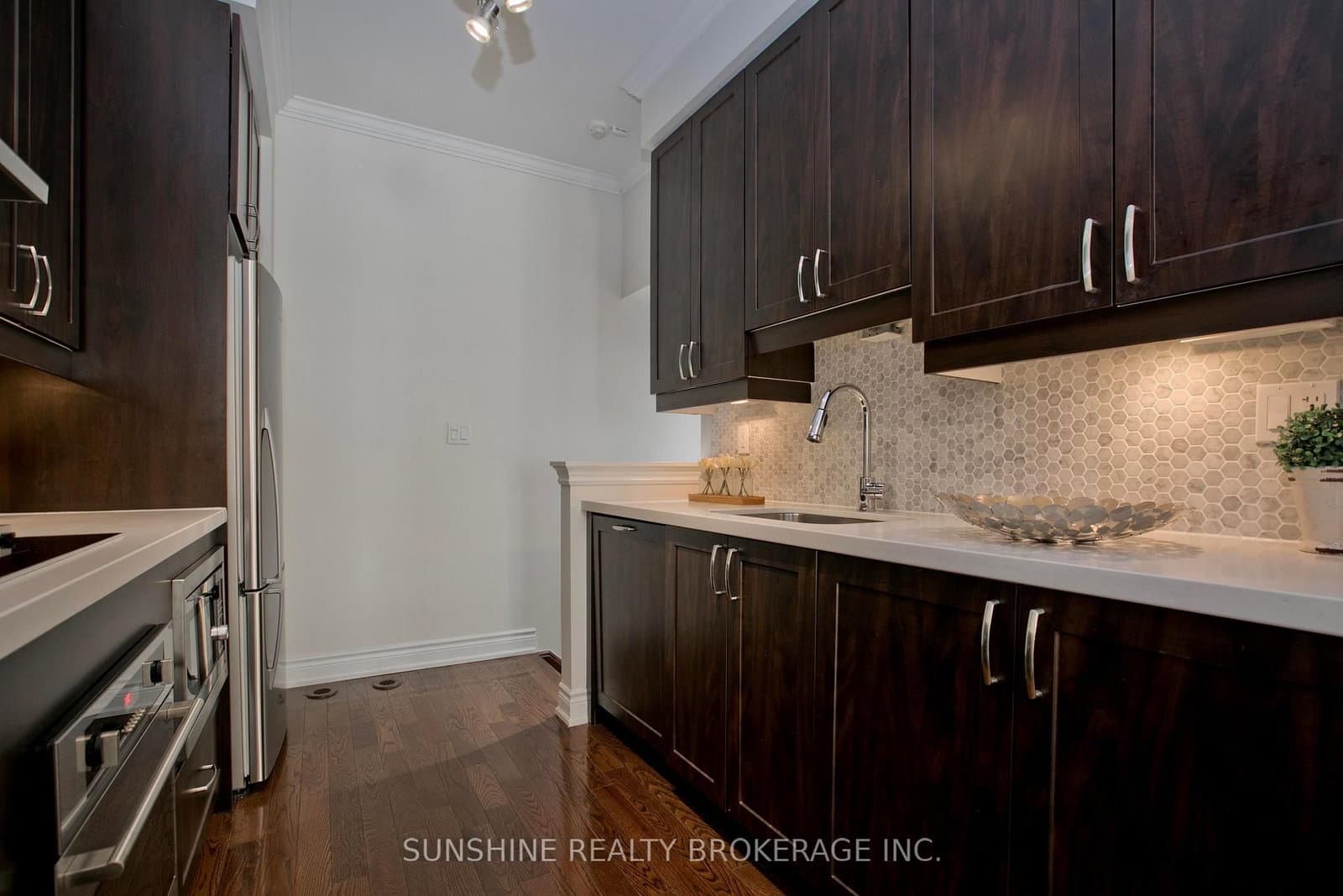 20 Hargrave Lane, Unit 12 thumbnail 13