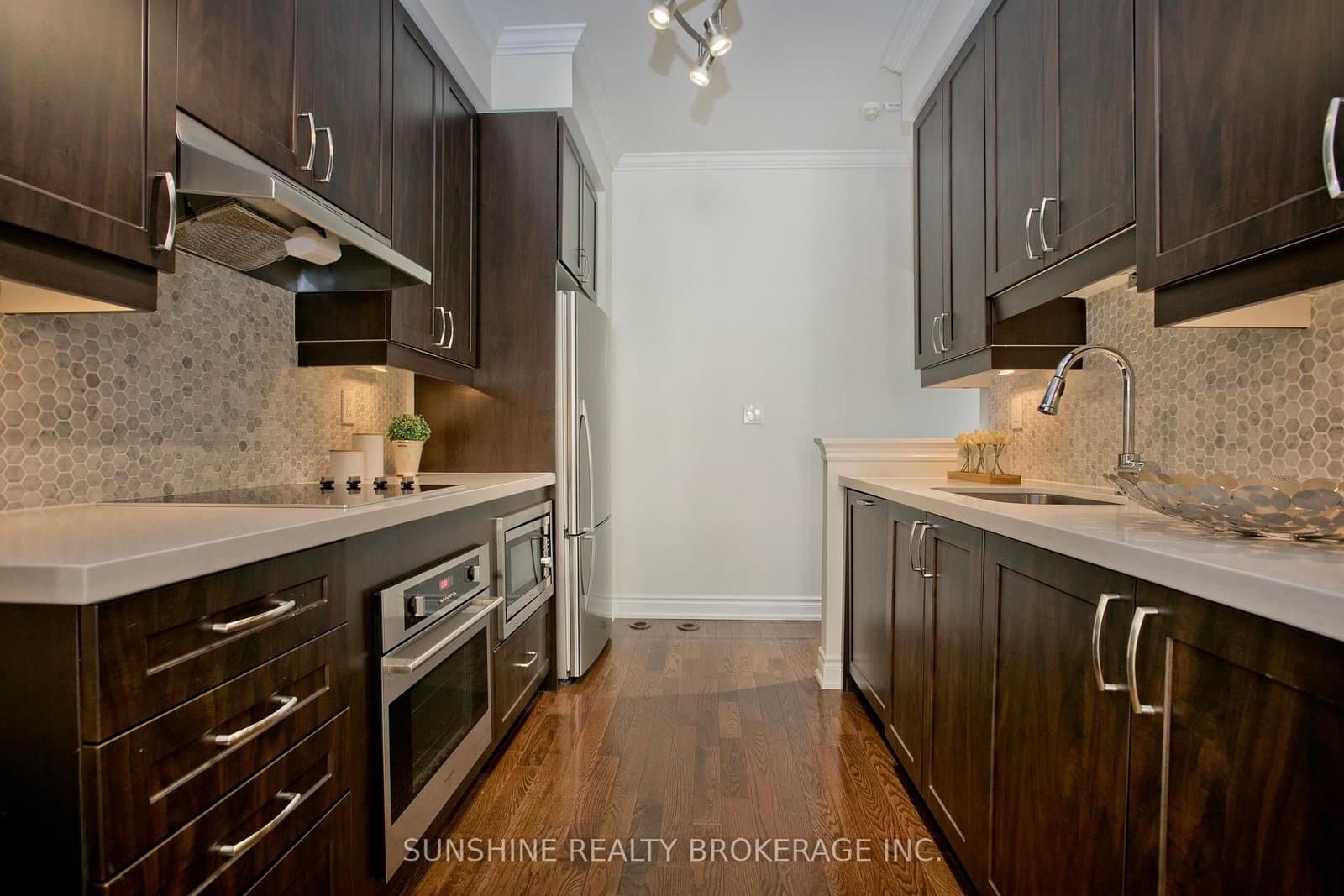 20 Hargrave Lane, Unit 12 thumbnail 14