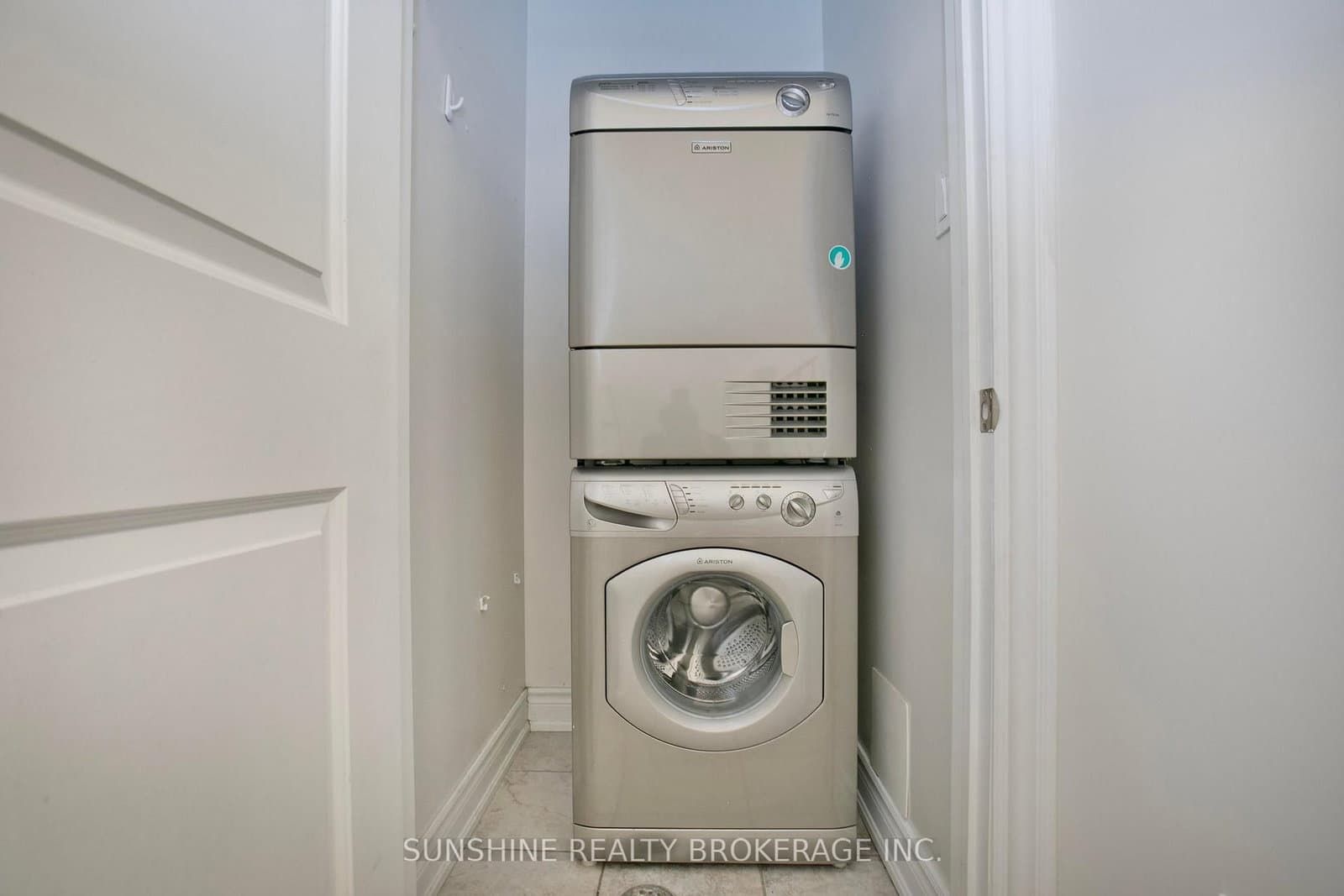 20 Hargrave Lane, Unit 12 thumbnail 26