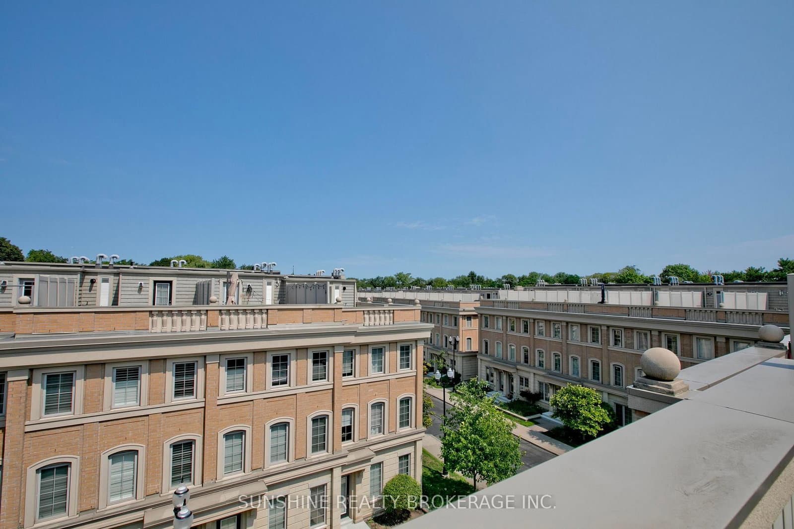 20 Hargrave Lane, Unit 12 thumbnail 33