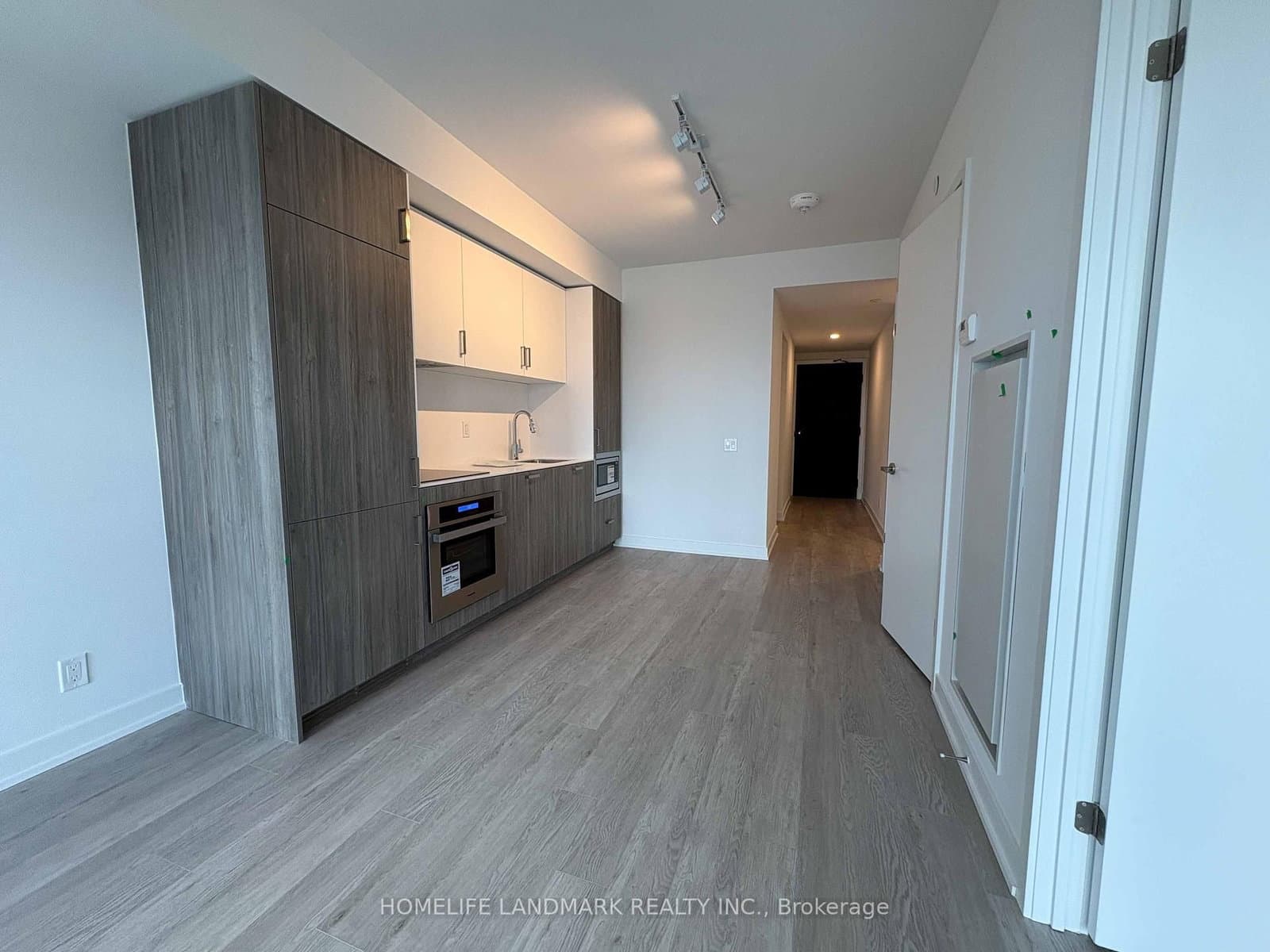 88 Queen Street E, Unit 3712 thumbnail 5
