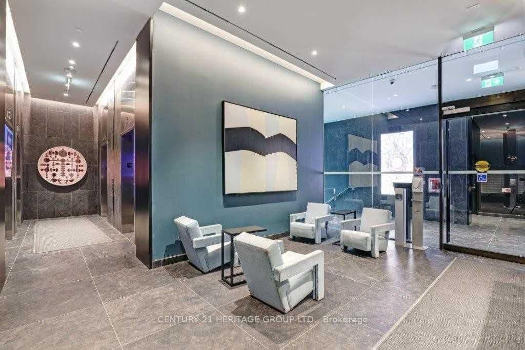 25 Richmond Street E, Unit 1904