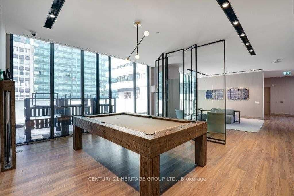 25 Richmond Street E, Unit 1904 thumbnail 20