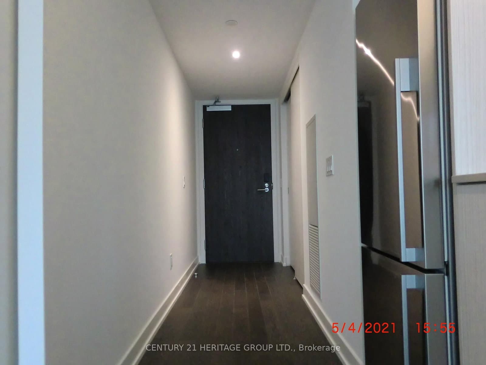 25 Richmond Street E, Unit 1904 thumbnail 4
