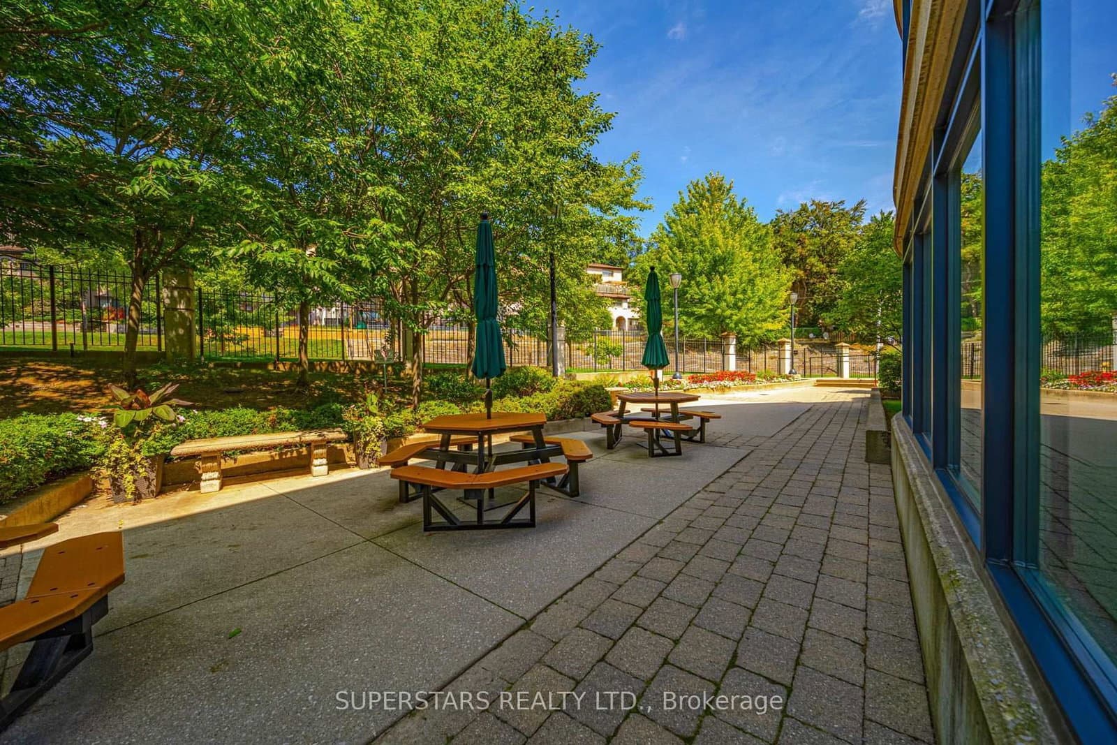 18 Valley Woods Road, Unit 815 thumbnail 21