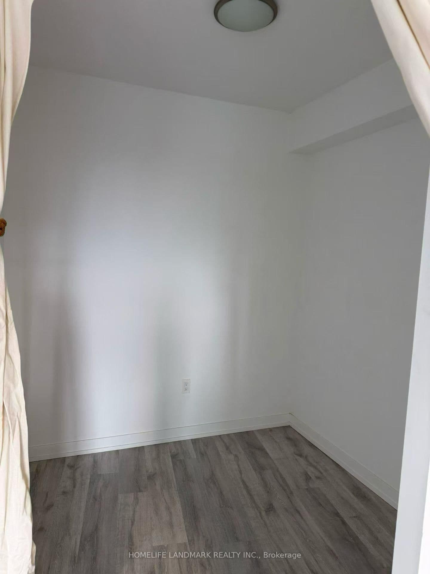 7 Golden Lion Heights, Unit N830 thumbnail 5