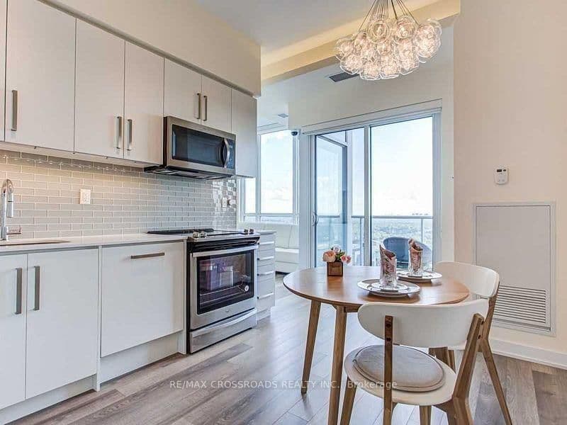 5180 Yonge Street, Unit 2405 thumbnail 6