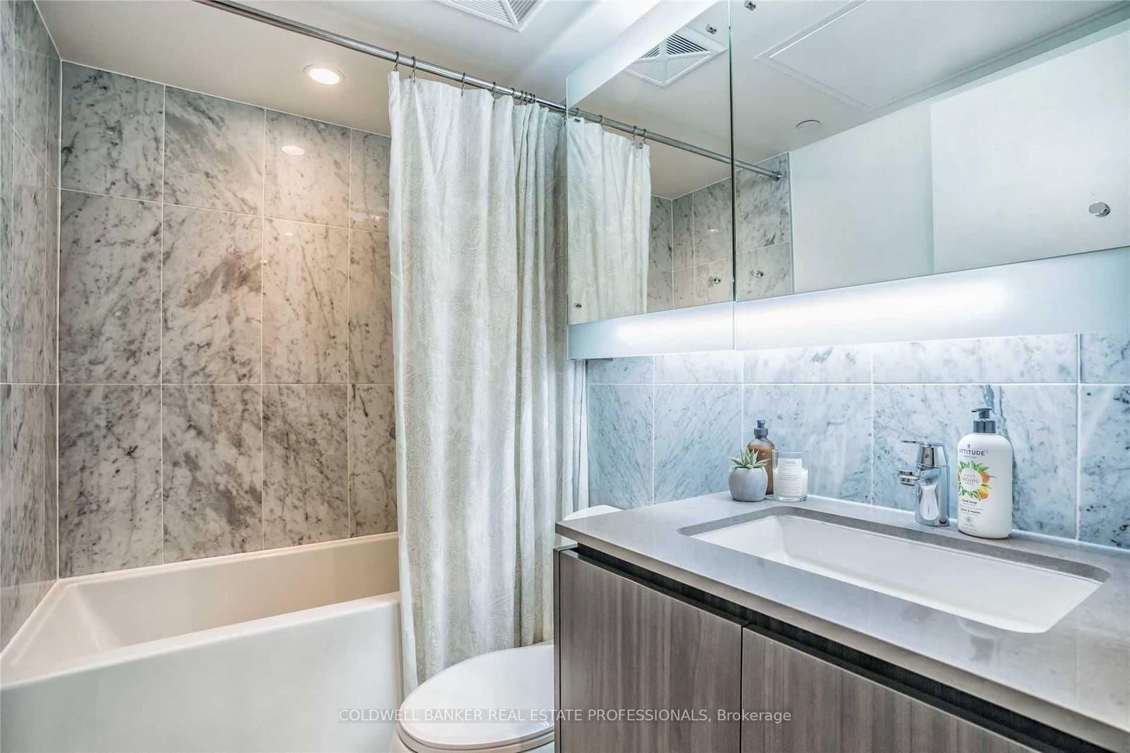 80 Queens Wharf Road, Unit 509 thumbnail 4