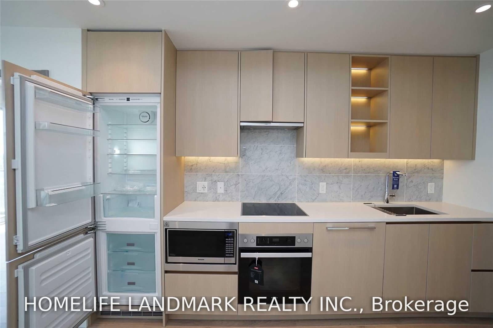 95 Mcmahon Drive, Unit 1605 thumbnail 10