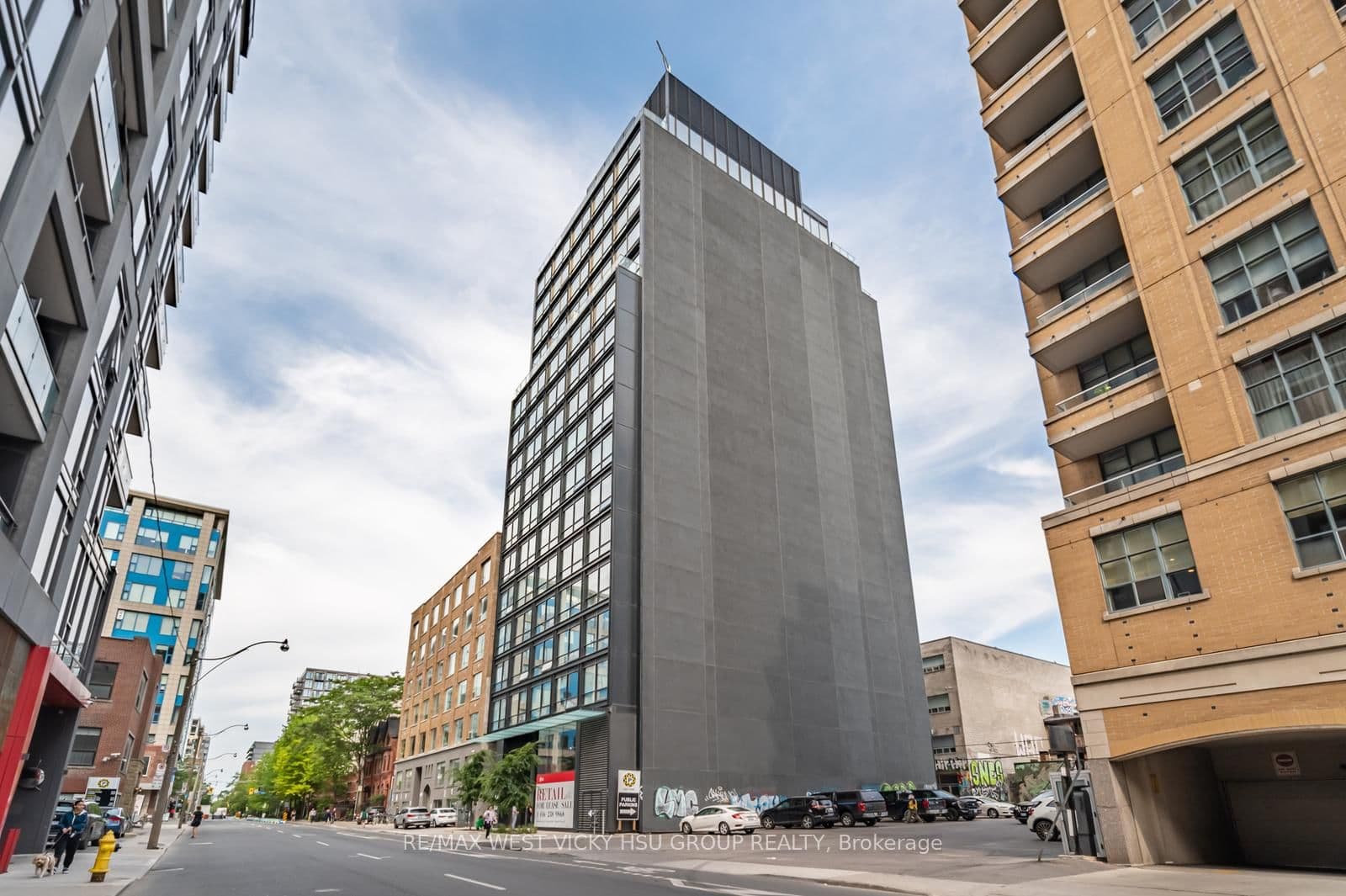 458 Richmond Street W, Unit 806 - Image 1