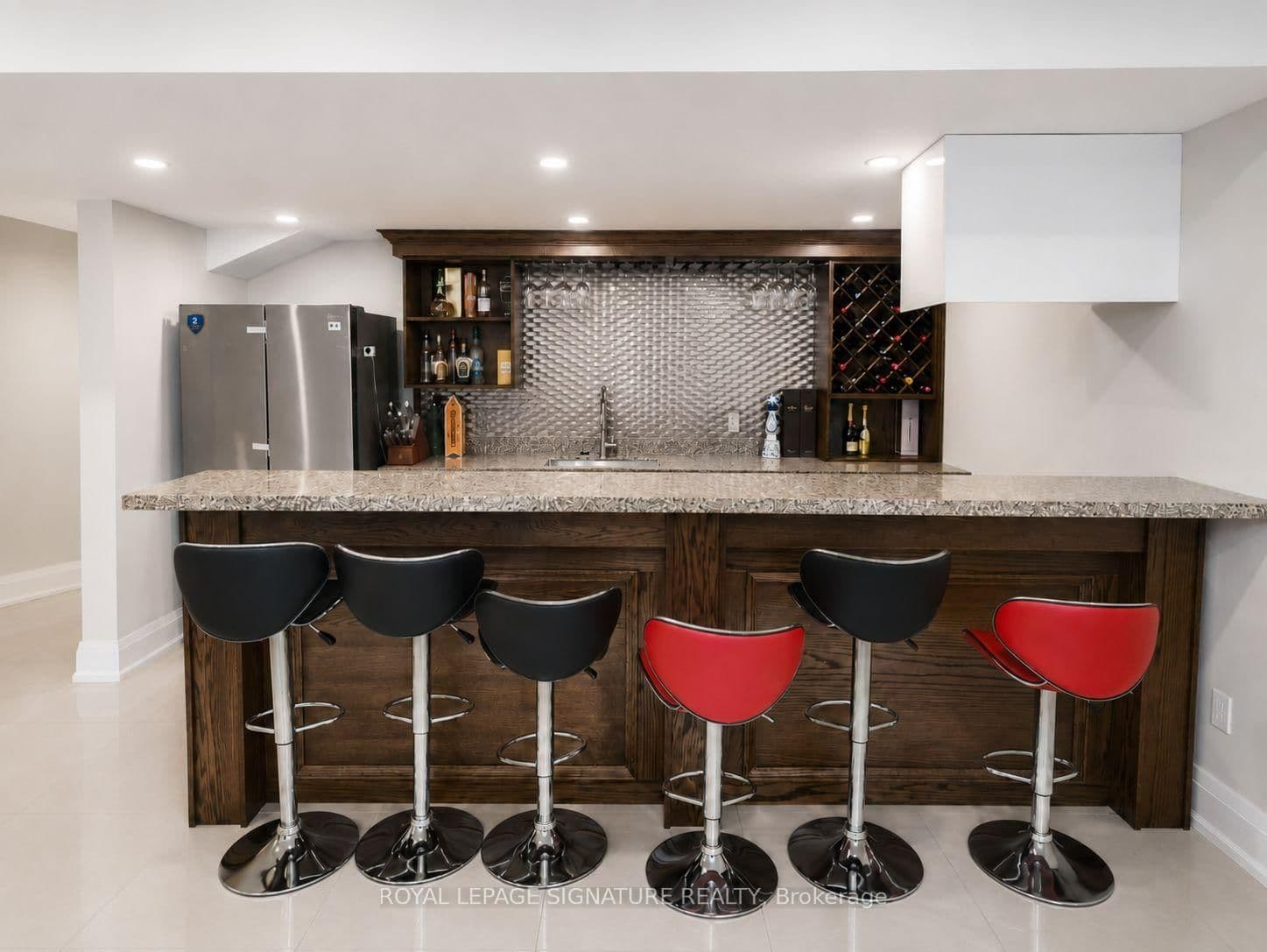 12 Terrace Avenue, Unit Lower thumbnail 10