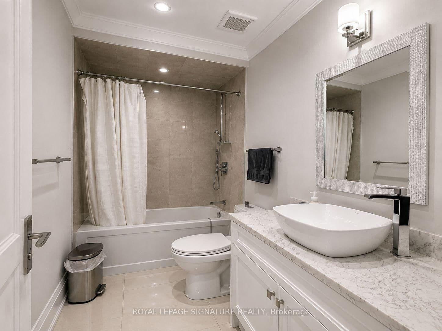 12 Terrace Avenue, Unit Lower thumbnail 17