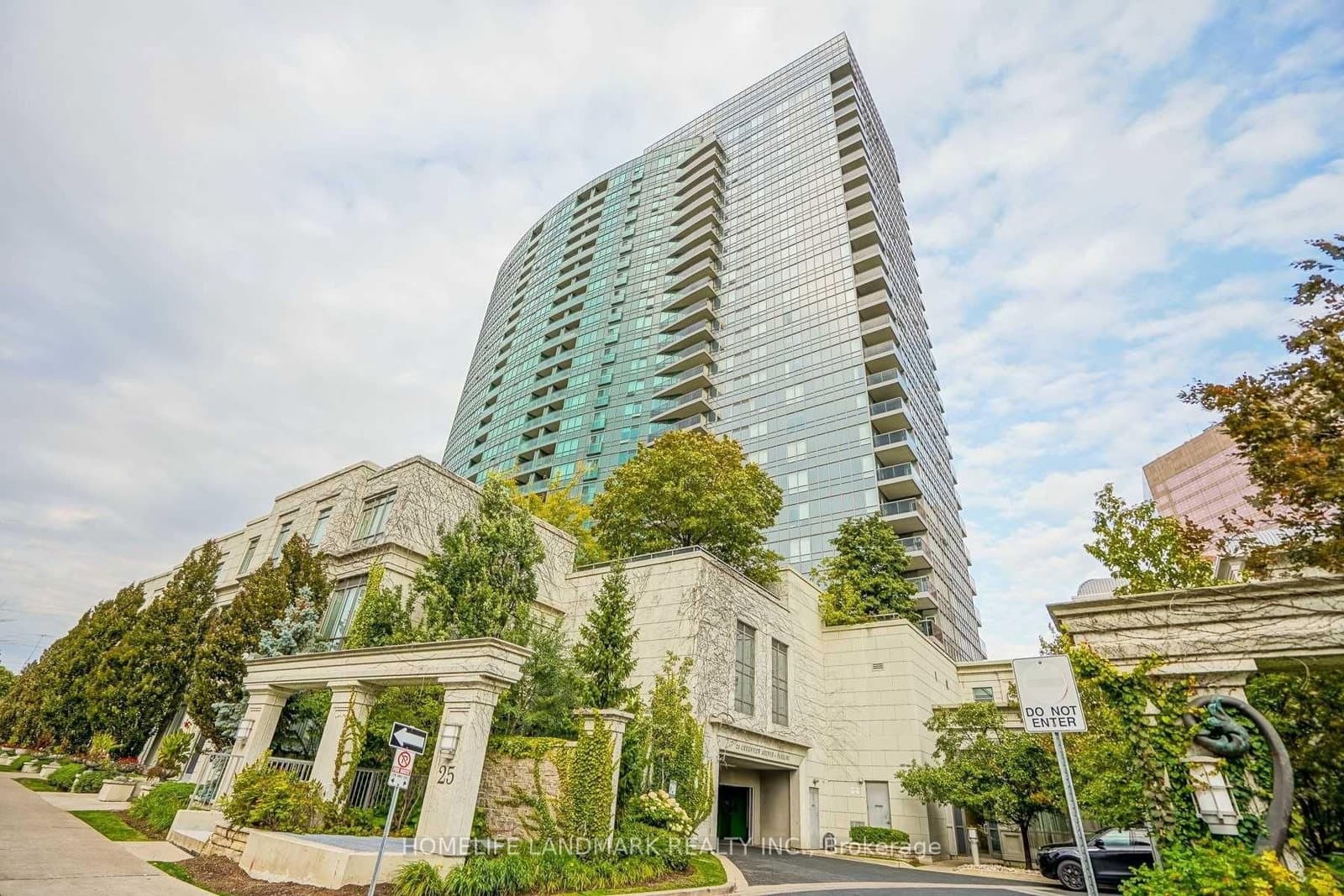 25 Greenview Avenue, Unit 828 - Image 1