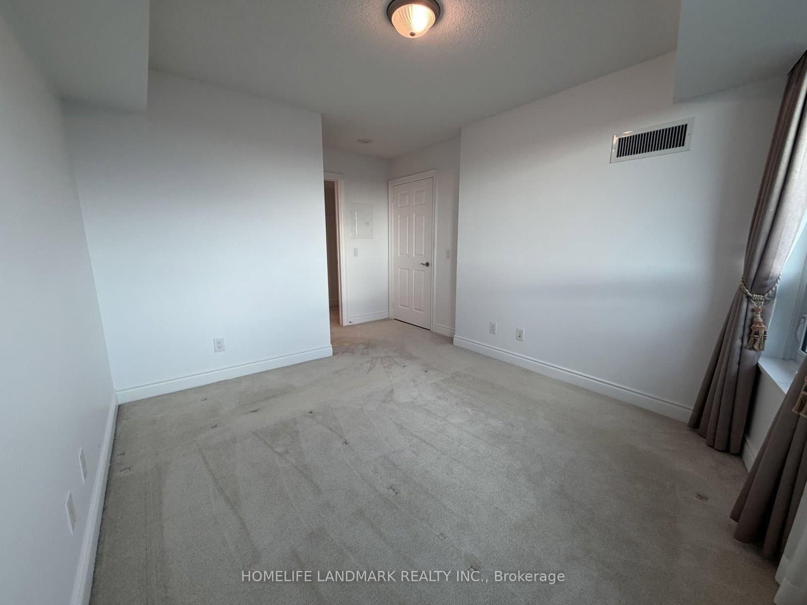 25 Greenview Avenue, Unit 828 thumbnail 13