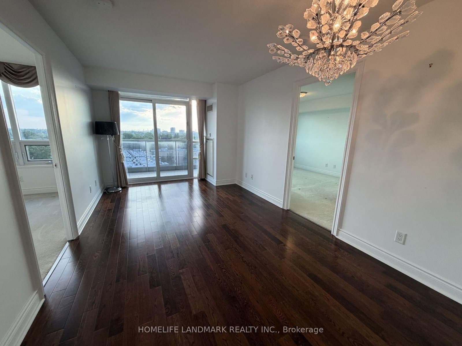 25 Greenview Avenue, Unit 828 thumbnail 5
