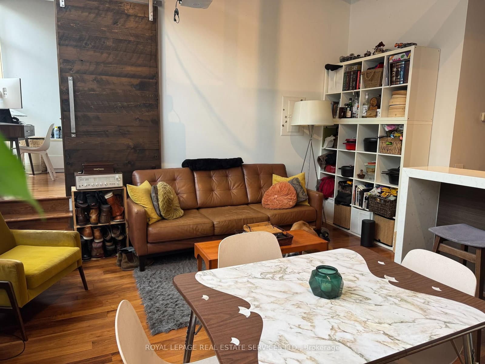 736 Dundas Street E, Unit 203 thumbnail 14