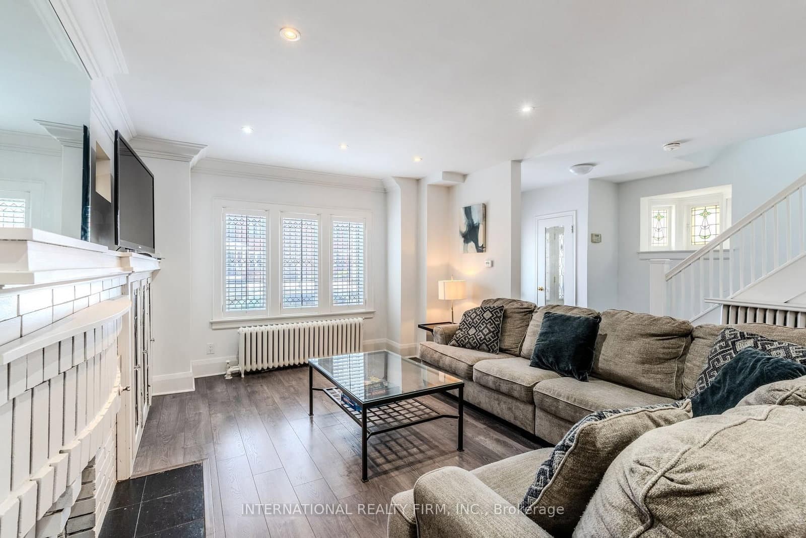 47 Maxwell Avenue - Image 1