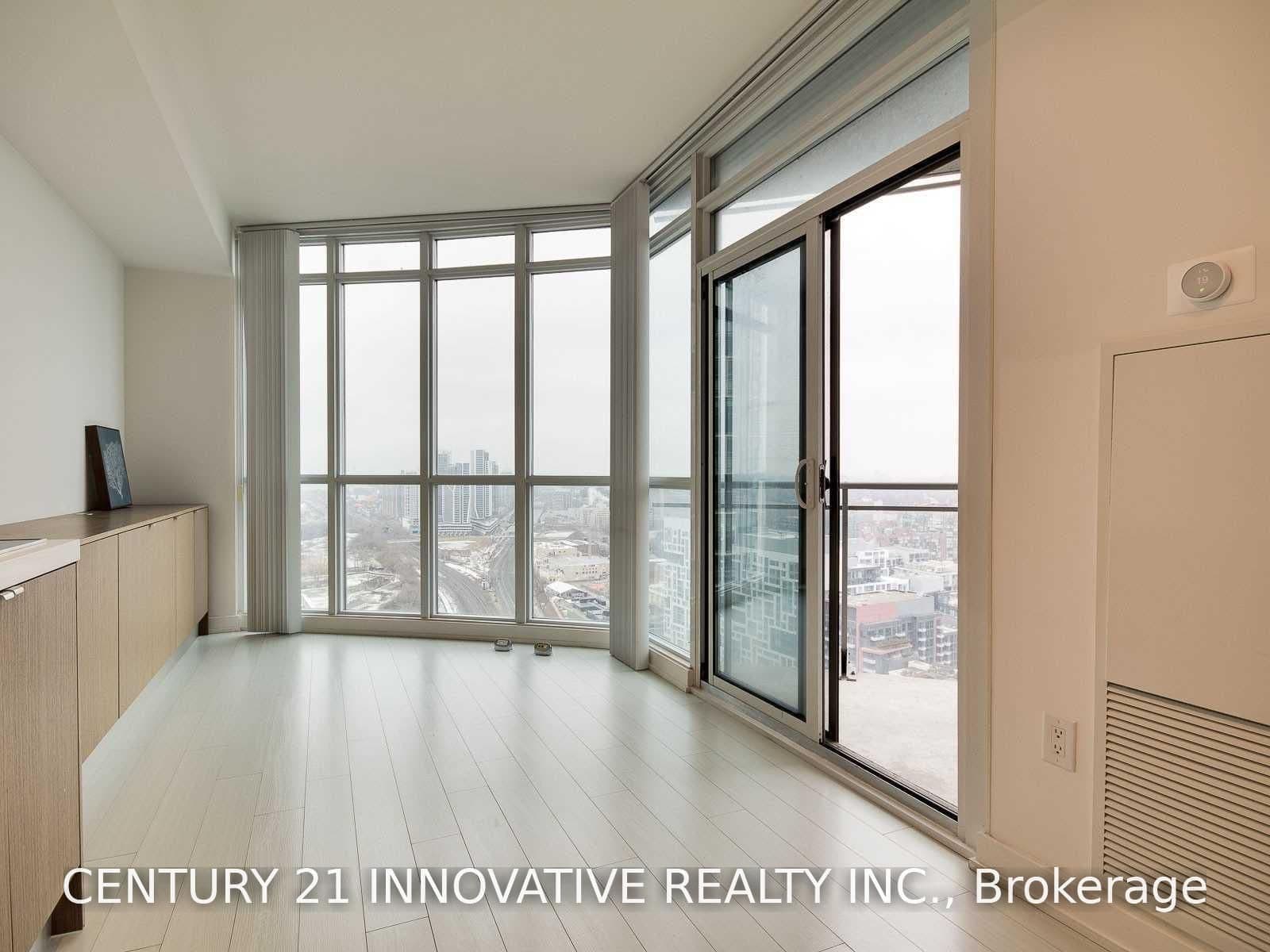 21 Iceboat Terrace, Unit 3612 thumbnail 10