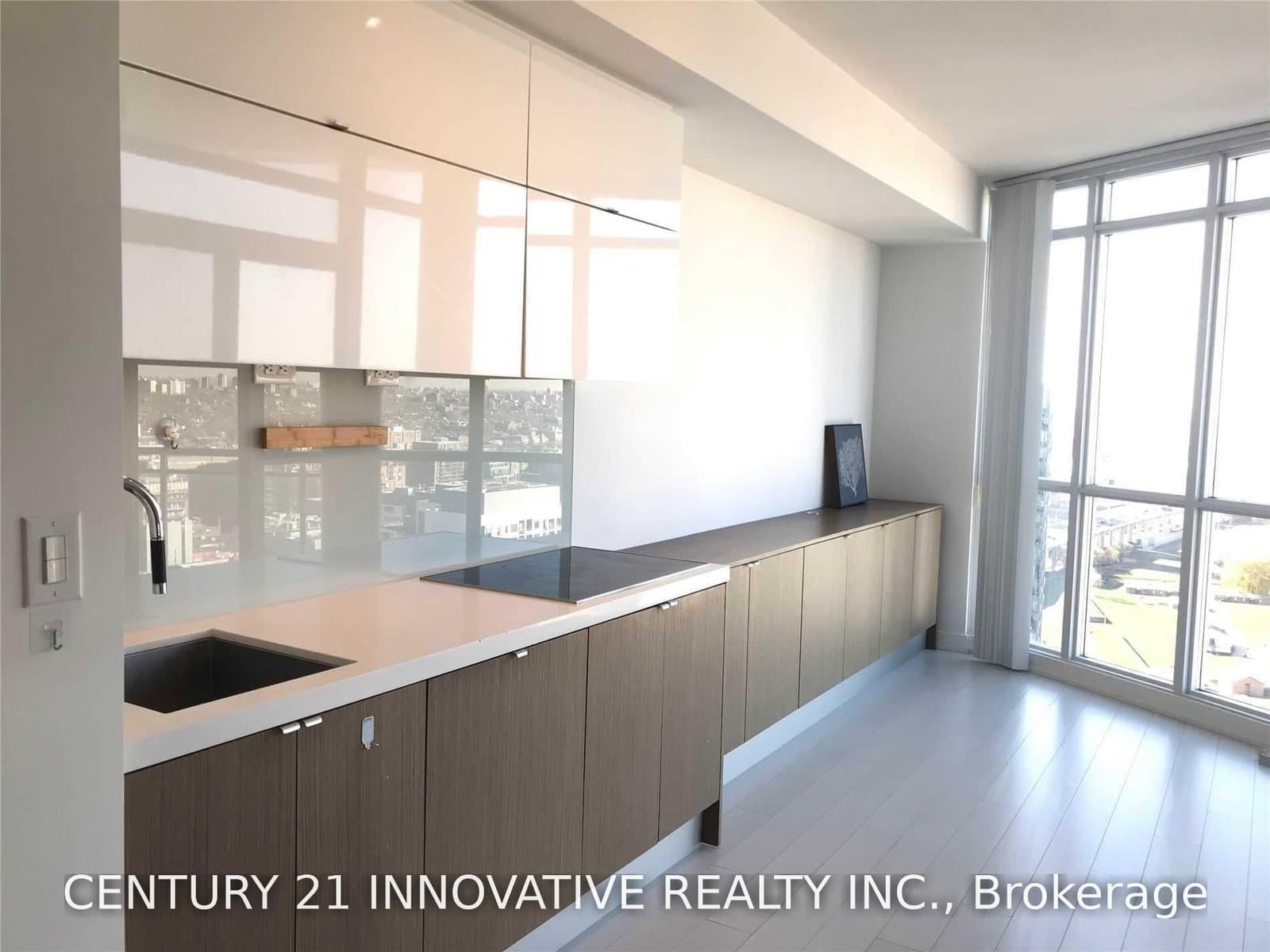 21 Iceboat Terrace, Unit 3612 thumbnail 11