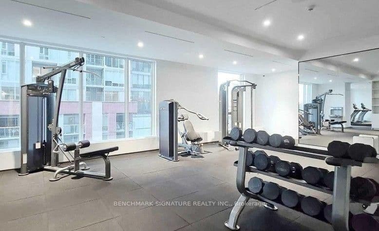 33 Helendale Avenue, Unit 1505 thumbnail 21