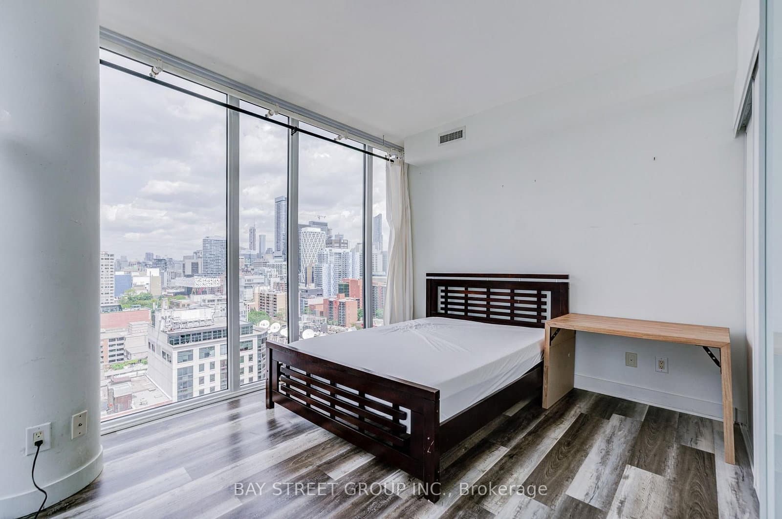 290 Adelaide Street W, Unit 1804 thumbnail 13