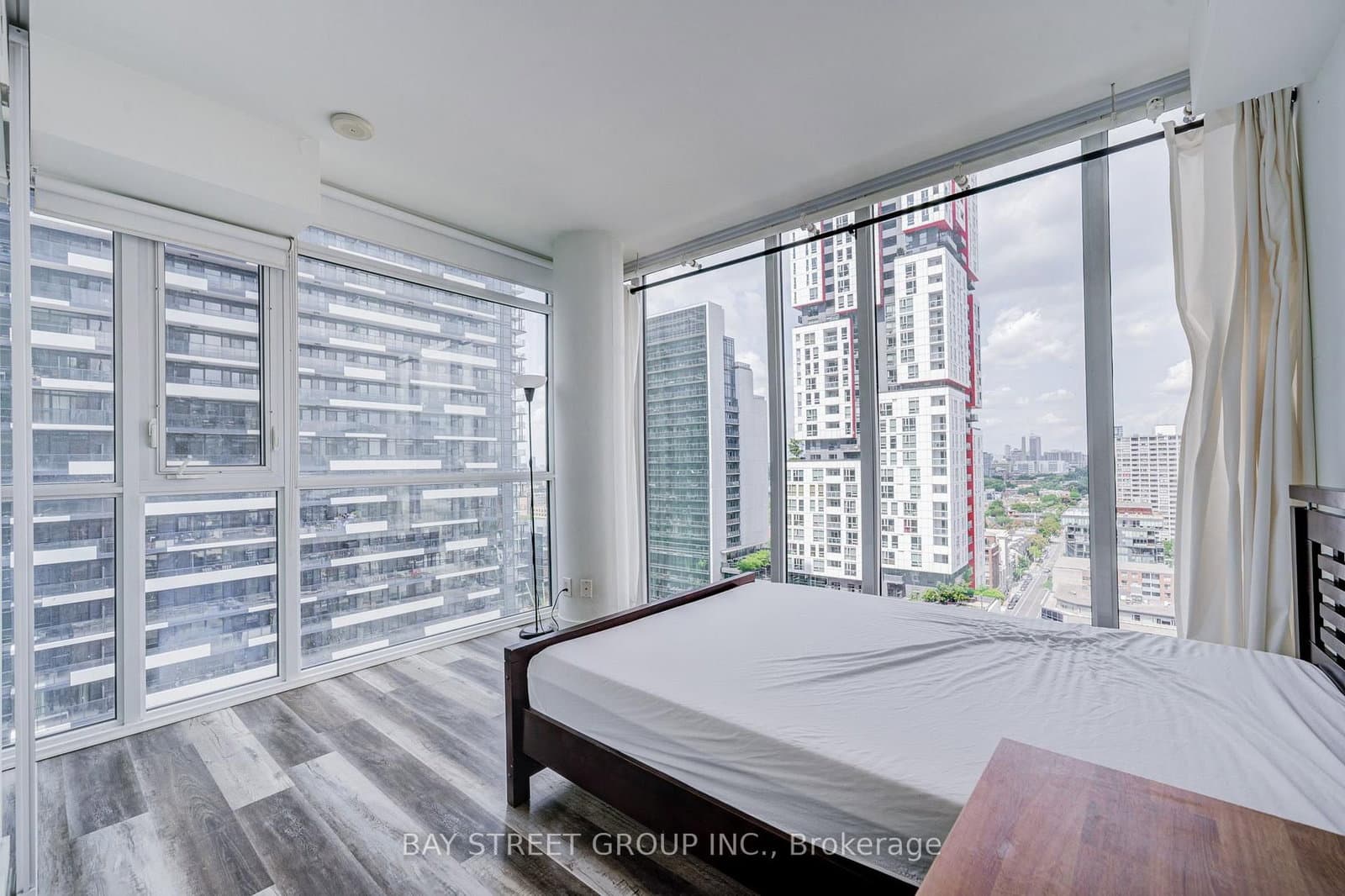 290 Adelaide Street W, Unit 1804 thumbnail 14