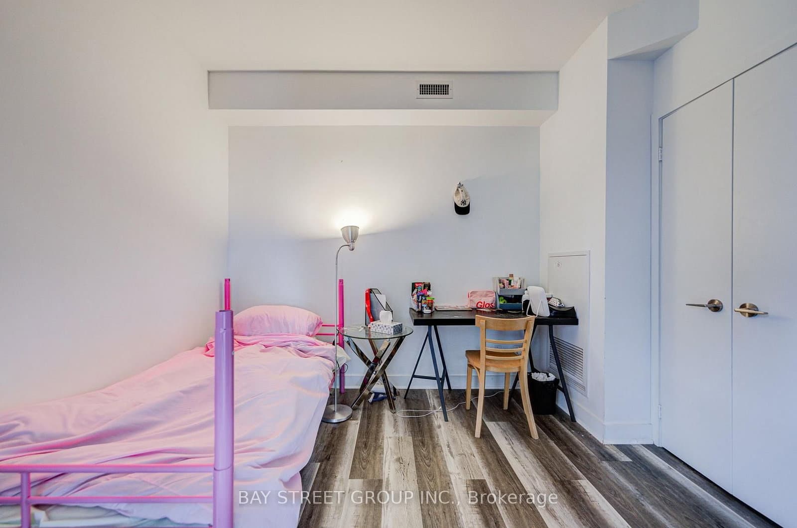 290 Adelaide Street W, Unit 1804 thumbnail 17