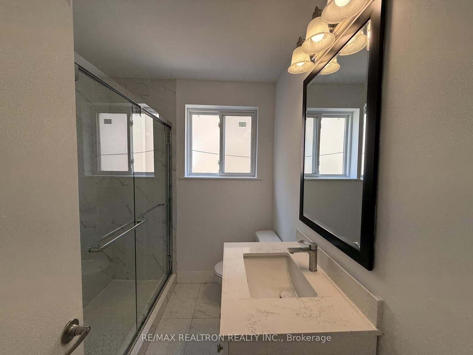 217 Moore Park Avenue, Unit Main thumbnail 10