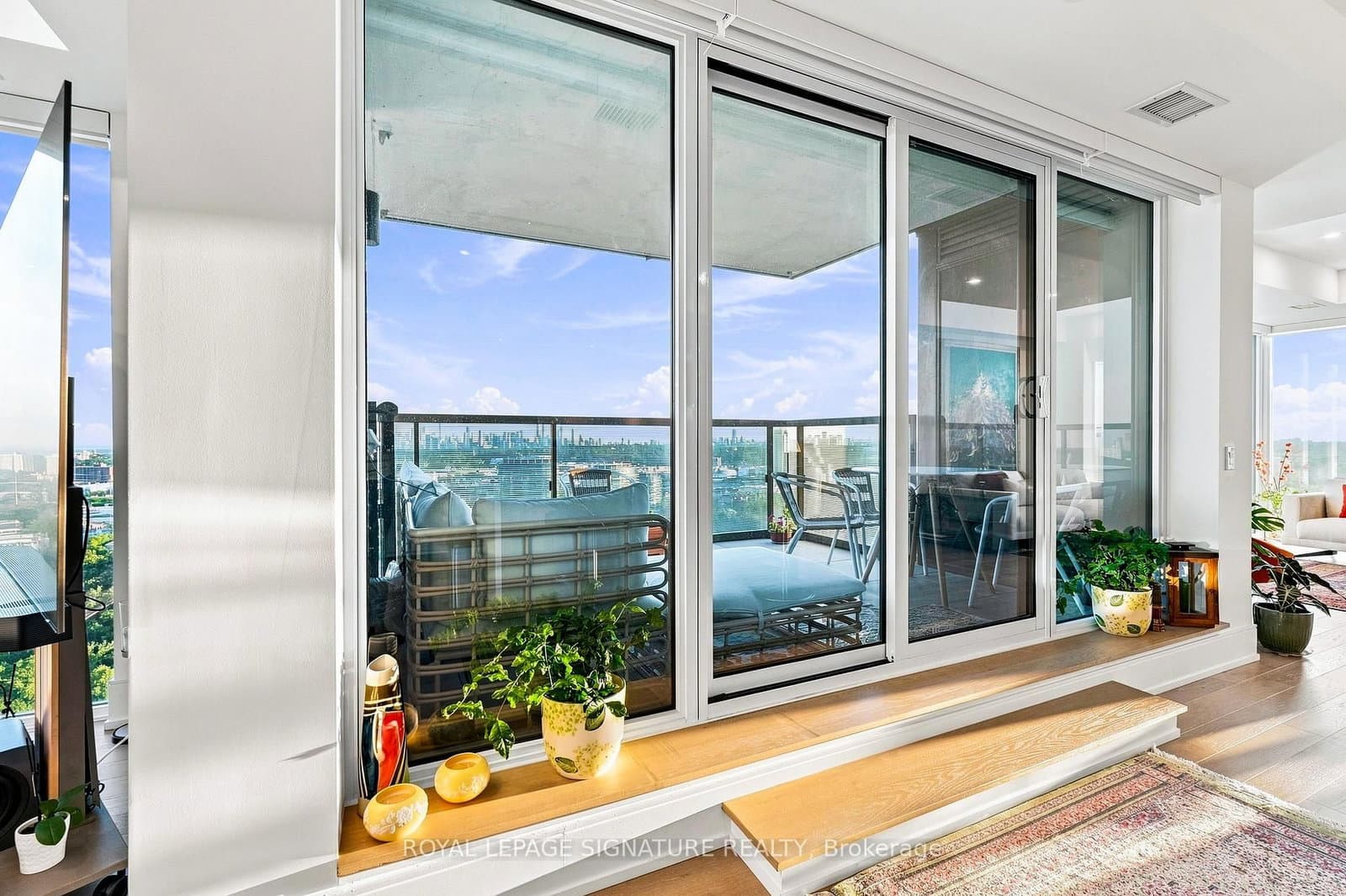 10 Inn On the Park Drive, Unit 2709 thumbnail 26