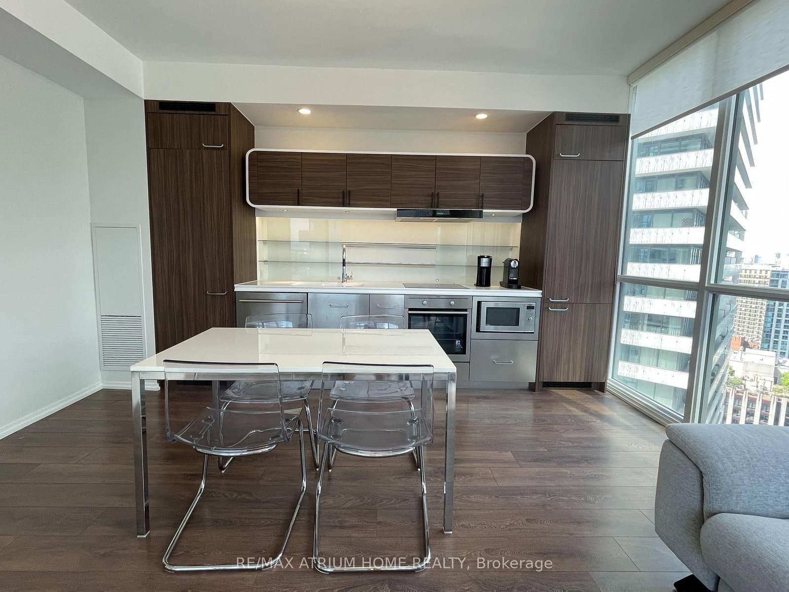 45 Charles Street E, Unit 3910 thumbnail 4