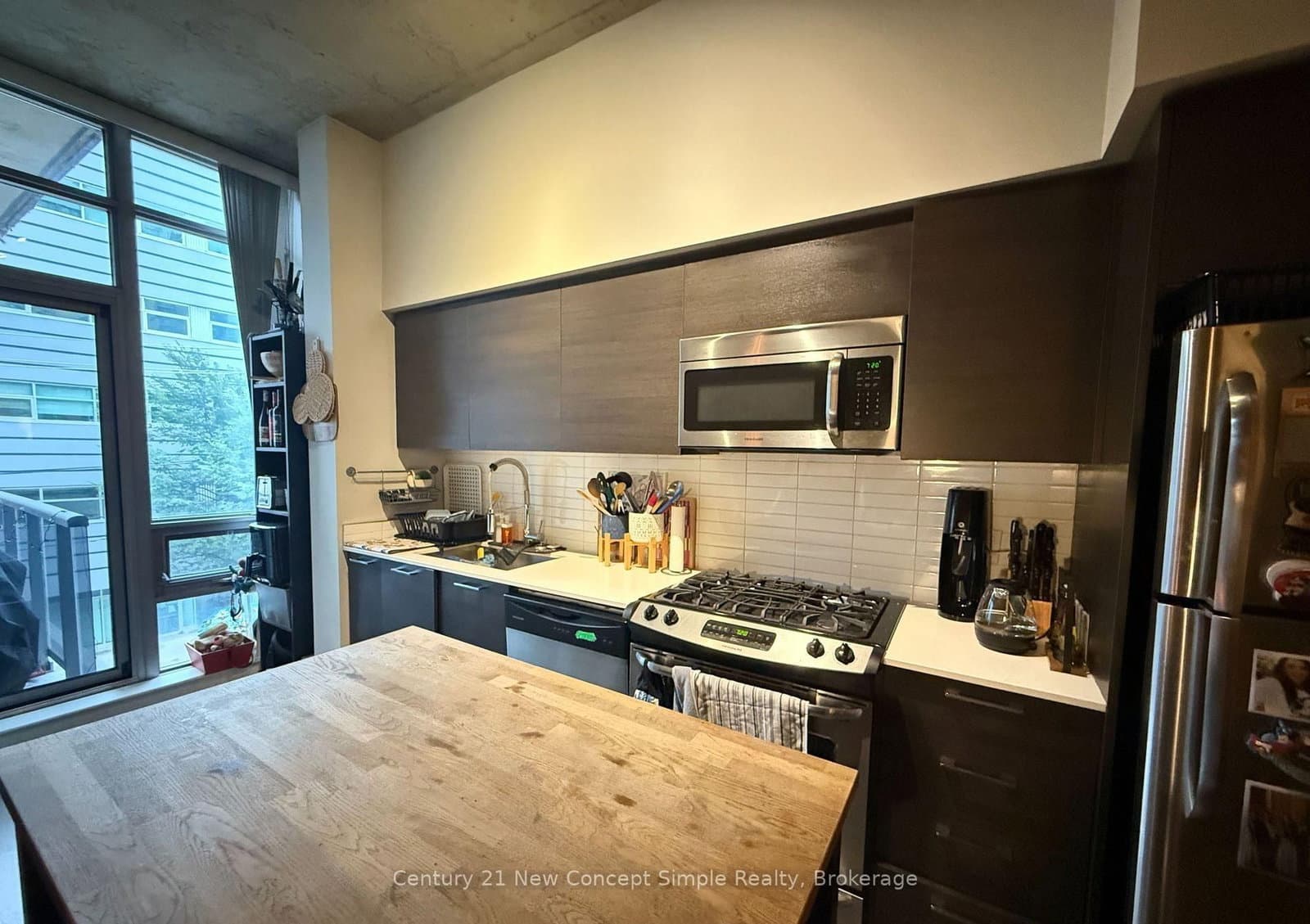 399 Adelaide Street W, Unit 305 thumbnail 4