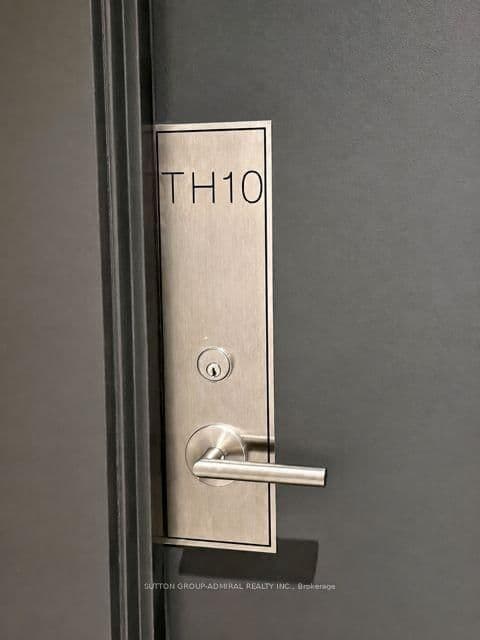 5858 Yonge Street, Unit TH10 thumbnail 27