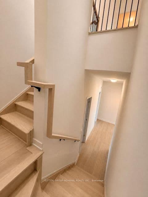 5858 Yonge Street, Unit TH10 thumbnail 9