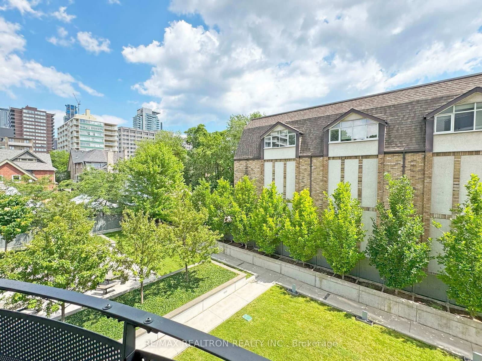 485 Huron Street, Unit 206 thumbnail 20