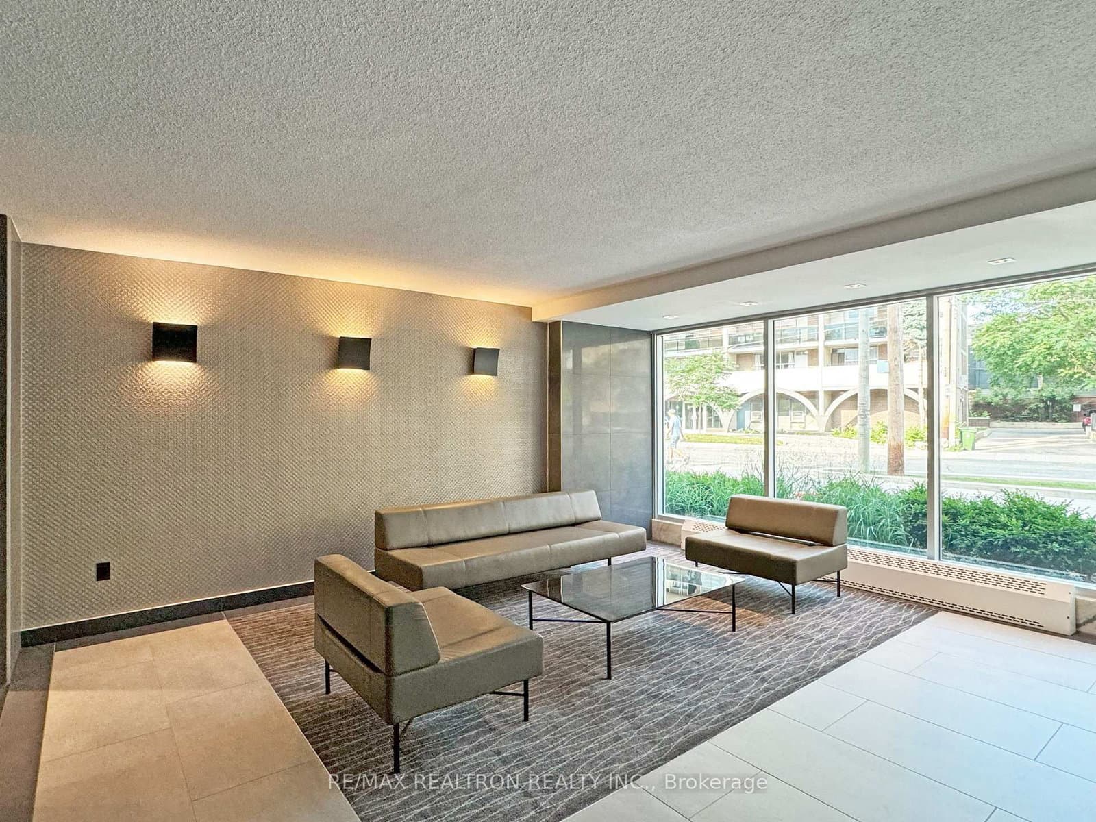 276 St George Street, Unit 804 thumbnail 11