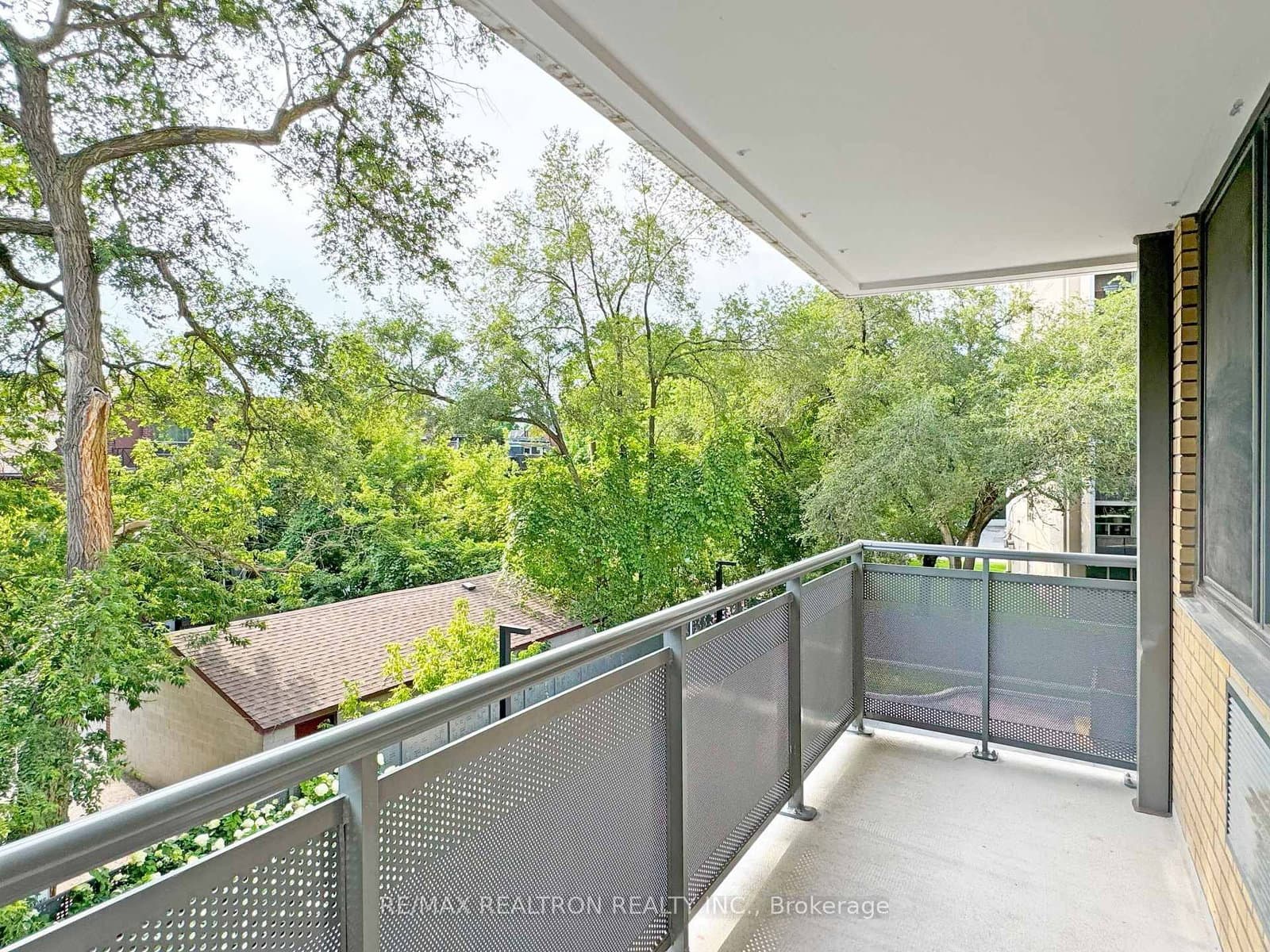 276 St George Street, Unit 804 thumbnail 9