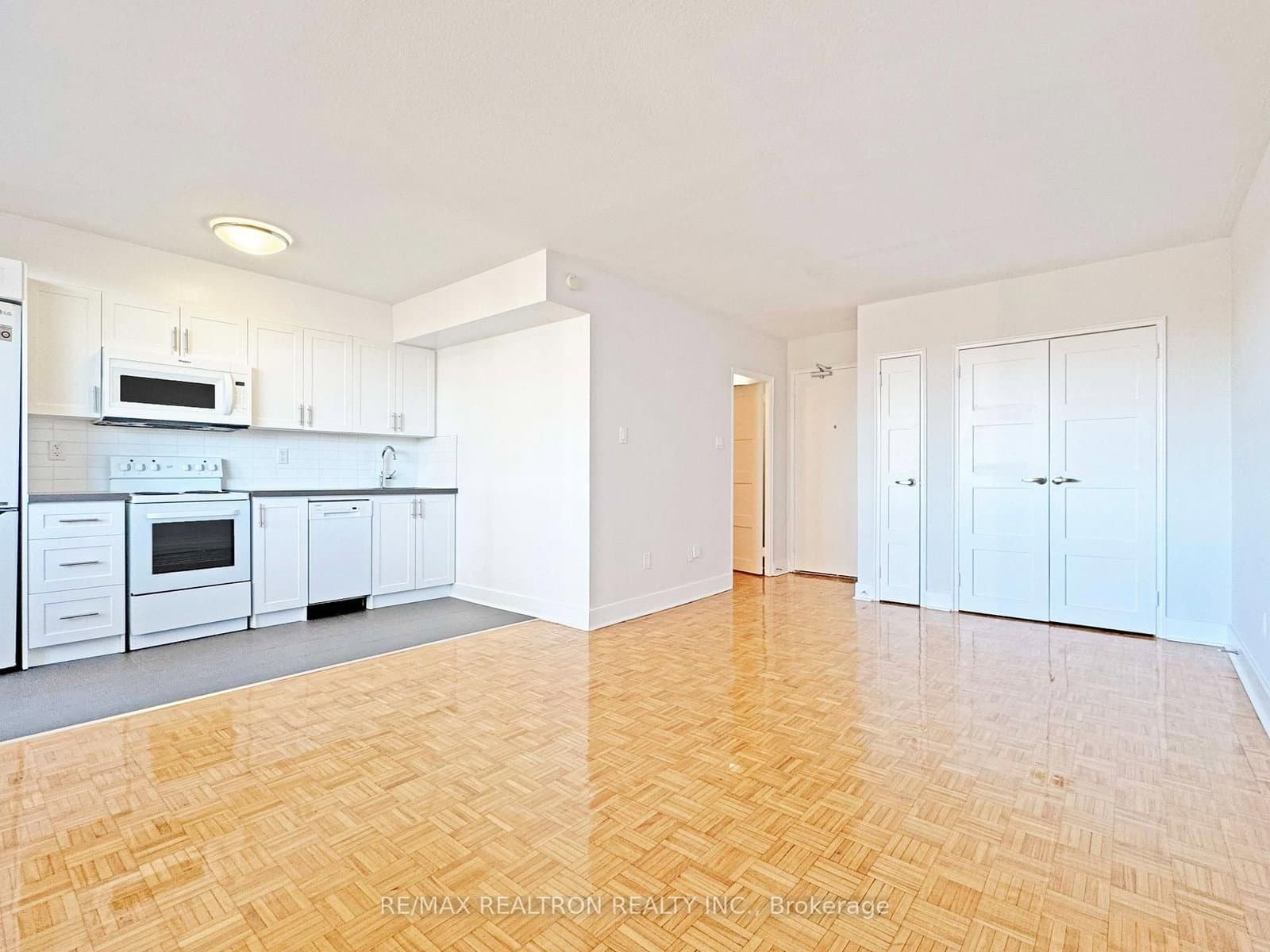 276 St George Street, Unit 308 thumbnail 2