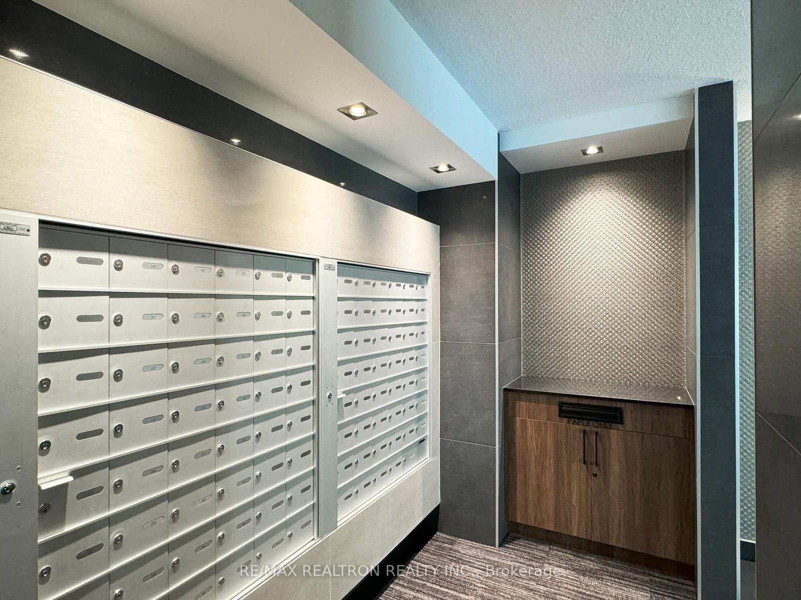276 St George Street, Unit 308 thumbnail 9